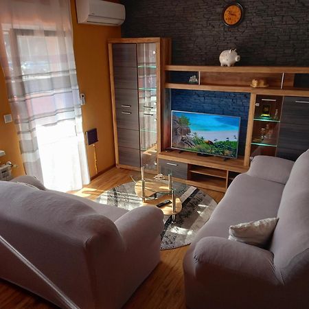 Апартаменты Apartman Barbara Пула Экстерьер фото